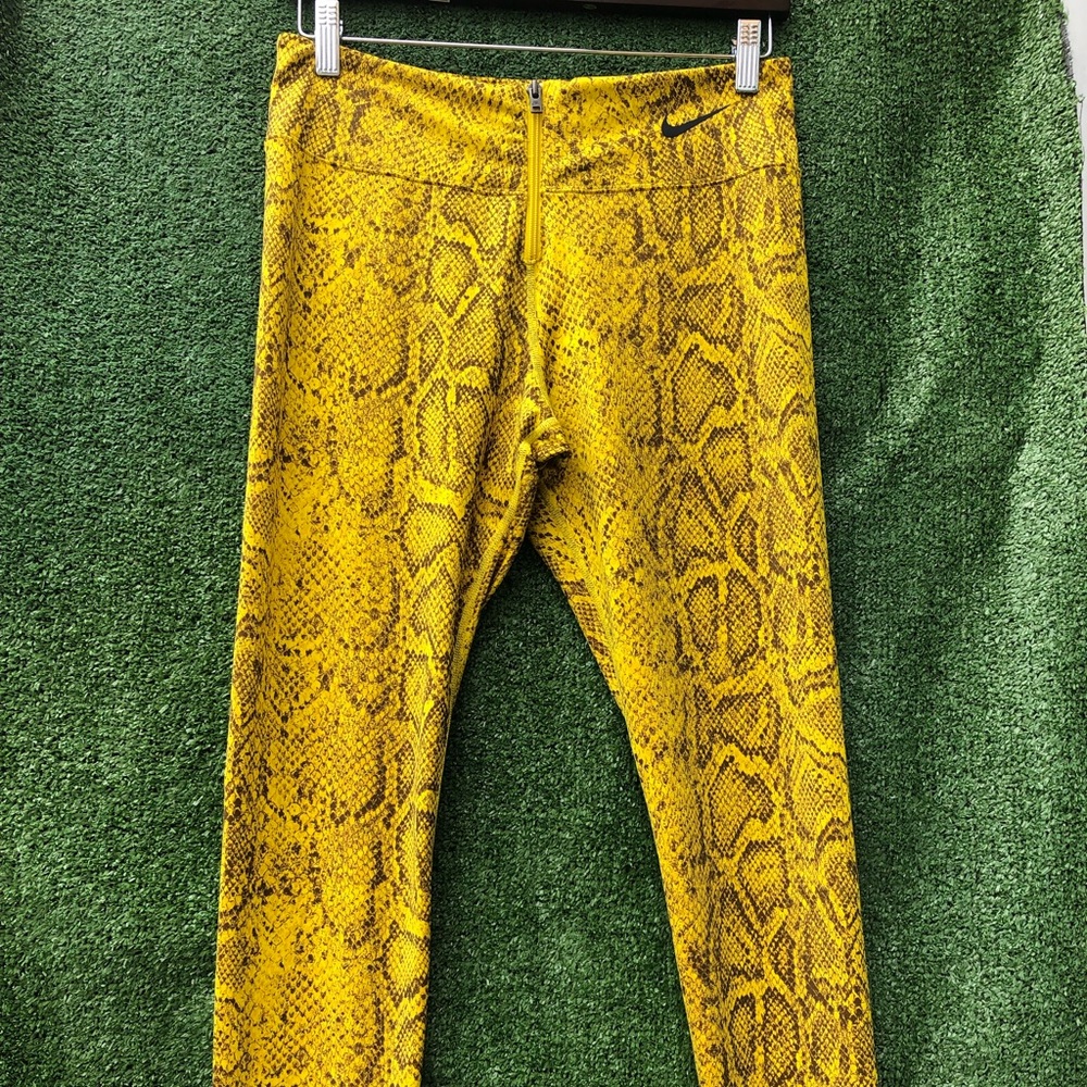 Nike Dri-fit Python Print Legging